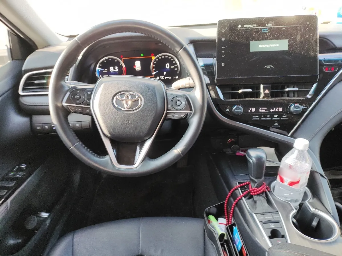 2021 Toyota Camry 2.5L 209HP L4 8AT,autocango,china used car exporter,china ev exporter,chinese used car exporter,chinese used ev exporter