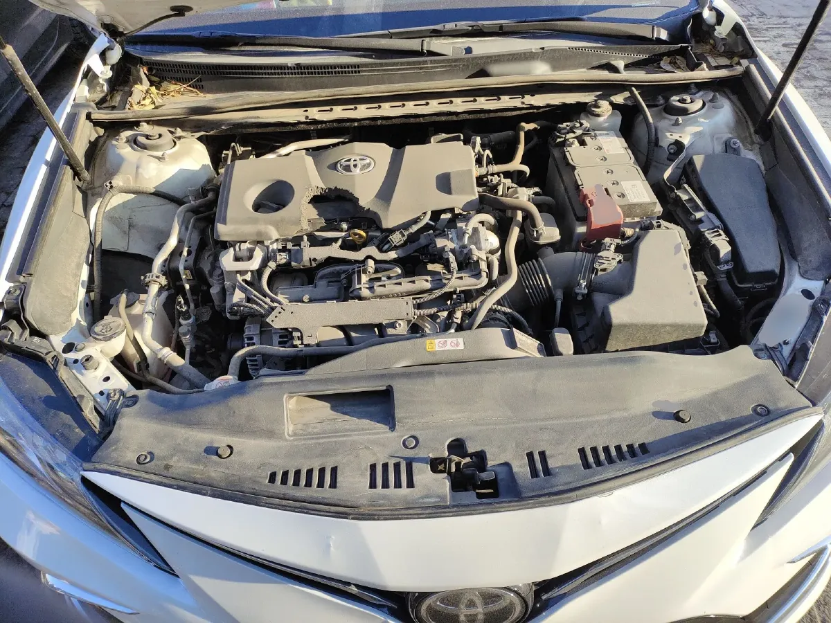 2021 Toyota Camry 2.5L 209HP L4 8AT,autocango,china used car exporter,china ev exporter,chinese used car exporter,chinese used ev exporter