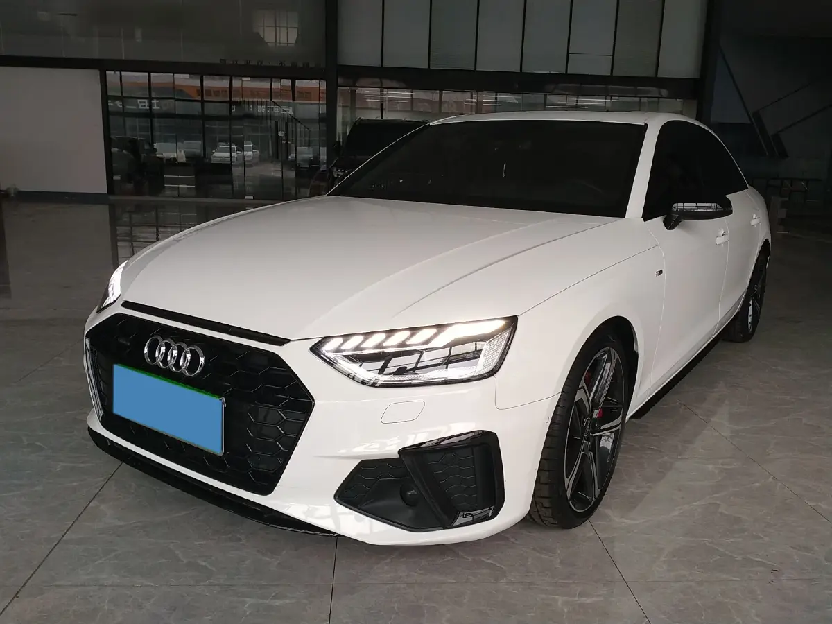 2022 Audi A4L 2.0T 252HP L4 7DCT