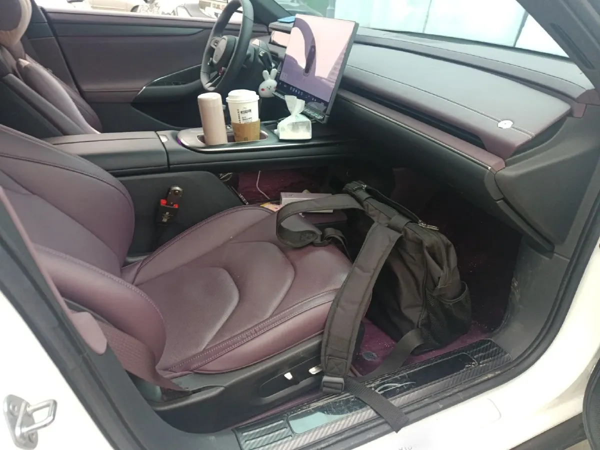 2024 MI SU7 BEV 73.6KWH,autocango,china used car exporter,china ev exporter,chinese used car exporter,chinese used ev exporter