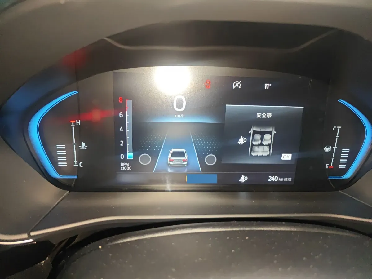 2022 Ford Focus 1.5T 177HP L4 6AT,autocango,china used car exporter,china ev exporter,chinese used car exporter,chinese used ev exporter