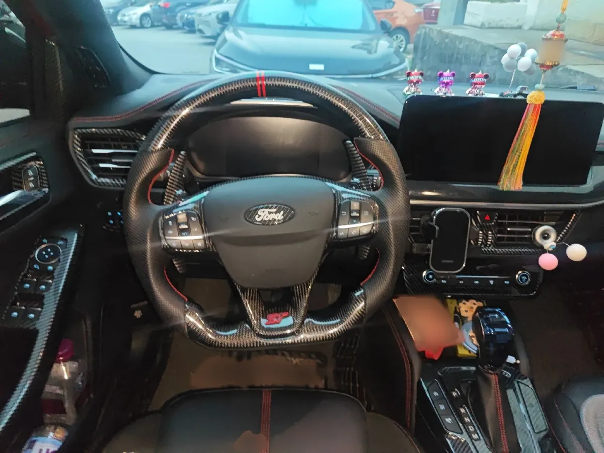 2022 Ford Focus 1.5T 177HP L4 6AT,autocango,china used car exporter,china ev exporter,chinese used car exporter,chinese used ev exporter