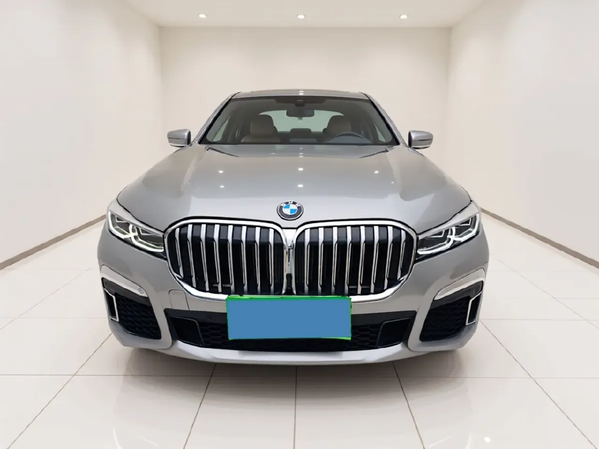 2019 BMW 7 Series 3.0T 340HP L6 8AT,autocango,china used car exporter,china ev exporter,chinese used car exporter,chinese used ev exporter