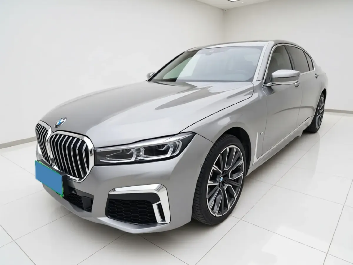 2019 BMW 7 Series 3.0T 340HP L6 8AT,autocango,china used car exporter,china ev exporter,chinese used car exporter,chinese used ev exporter