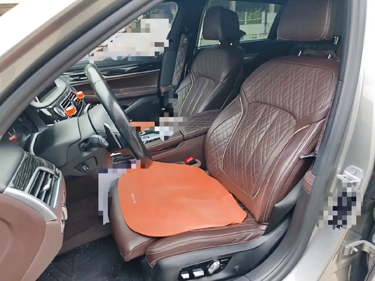 2019 BMW 7 Series 3.0T 340HP L6 8AT,autocango,china used car exporter,china ev exporter,chinese used car exporter,chinese used ev exporter