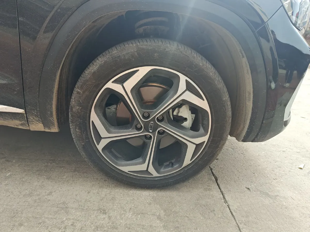 2024 Geely Monjaro 2.0T 238HP L4 8AT,autocango,china used car exporter,china ev exporter,chinese used car exporter,chinese used ev exporter