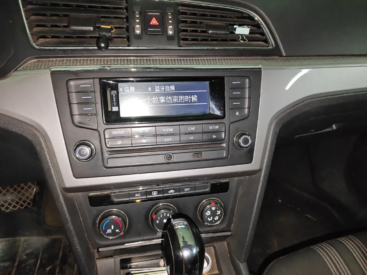 2015 Volkswagen Lamando 1.4T 131HP L4 7DCT,autocango,china used car exporter,china ev exporter,chinese used car exporter,chinese used ev exporter