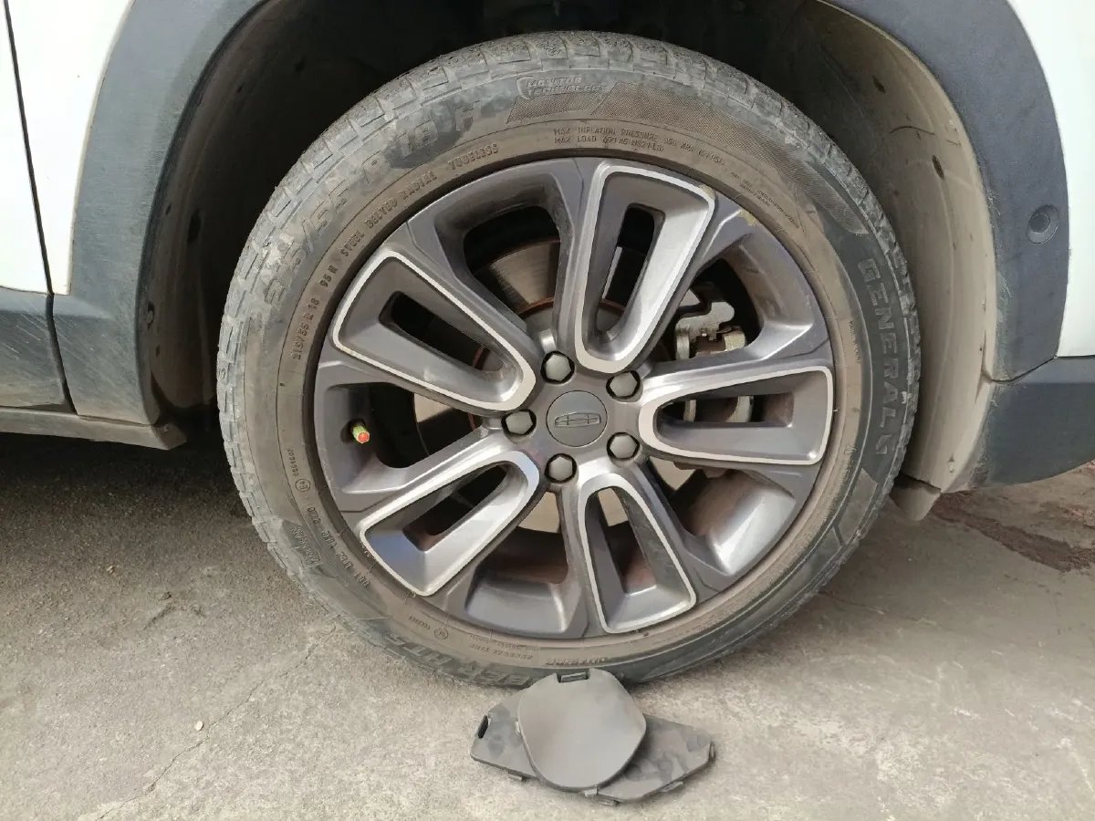 2020 Geely ICON 1.5T 177HP L3 7DCT,autocango,china used car exporter,china ev exporter,chinese used car exporter,chinese used ev exporter