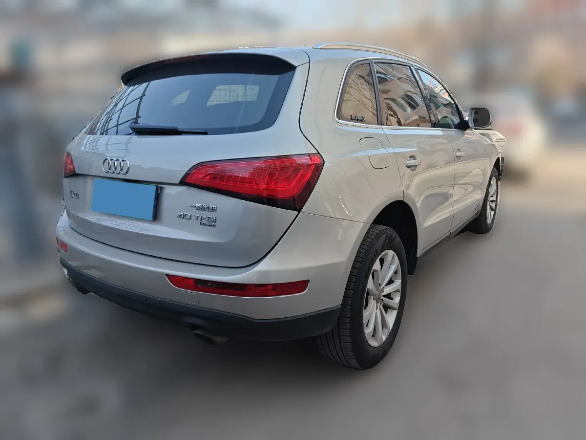 2013 Audi Q5 2.0T 211HP L4 8AT,autocango,china used car exporter,china ev exporter,chinese used car exporter,chinese used ev exporter