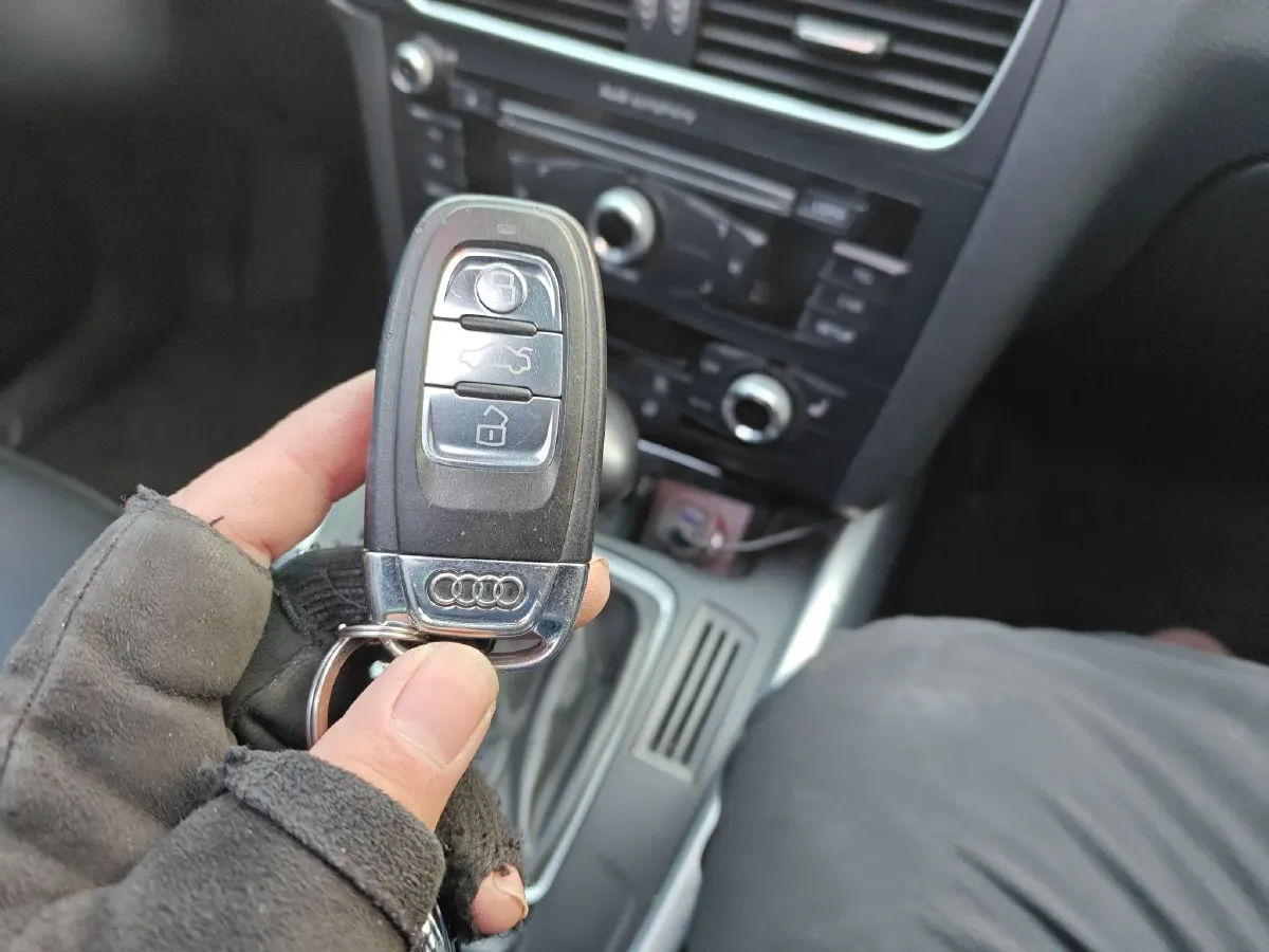 2013 Audi Q5 2.0T 211HP L4 8AT,autocango,china used car exporter,china ev exporter,chinese used car exporter,chinese used ev exporter