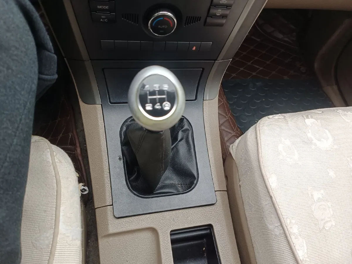 2012 Haval H3 2.5T 109HP L4 5MT,autocango,china used car exporter,china ev exporter,chinese used car exporter,chinese used ev exporter