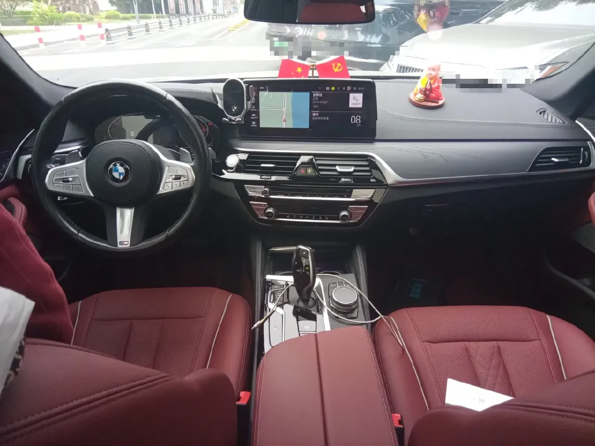 2023 BMW 5 Series 2.0T 245HP L4 8AT,autocango,china used car exporter,china ev exporter,chinese used car exporter,chinese used ev exporter