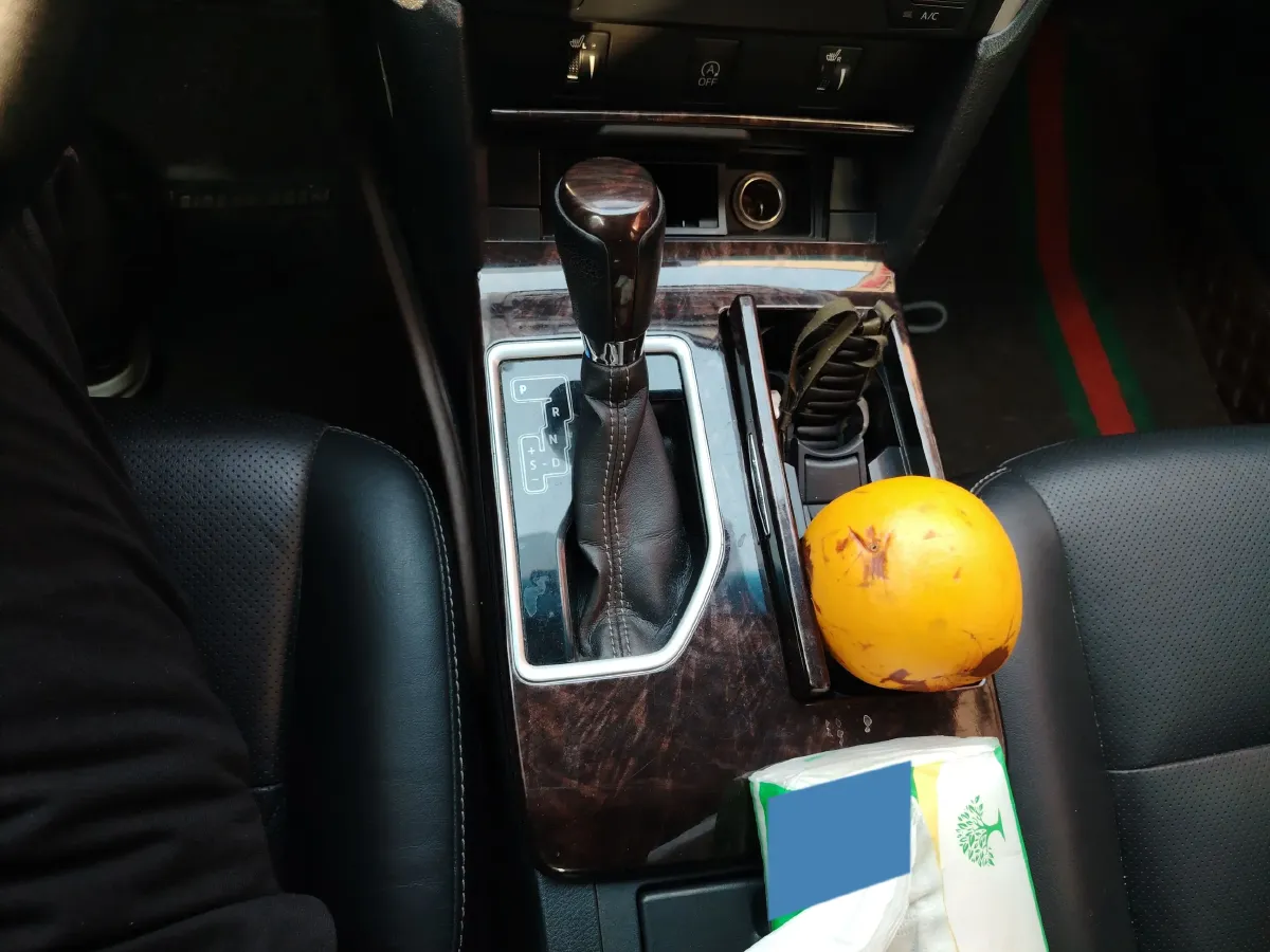 2016 Toyota Camry 2.0L 167HP L4 6AT,autocango,china used car exporter,china ev exporter,chinese used car exporter,chinese used ev exporter