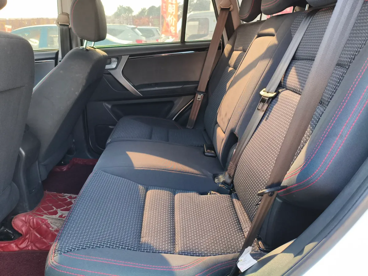 2020 Chery Tiggo 3 1.5L 116HP L4 5MT,autocango,china used car exporter,china ev exporter,chinese used car exporter,chinese used ev exporter