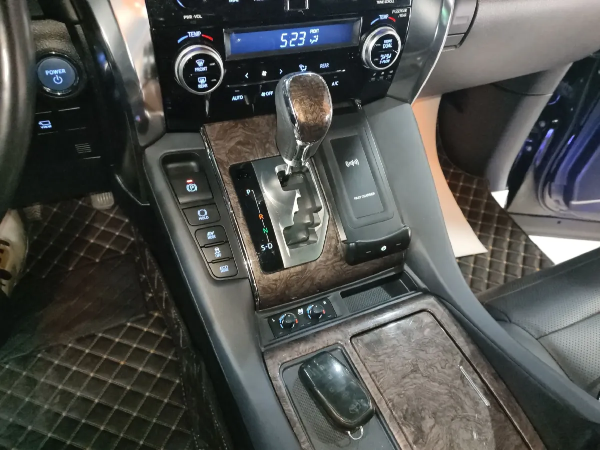2023 Toyota Vellfire 2.5L 117HP L4 E-CVT Hybrid,autocango,china used car exporter,china ev exporter,chinese used car exporter,chinese used ev exporter