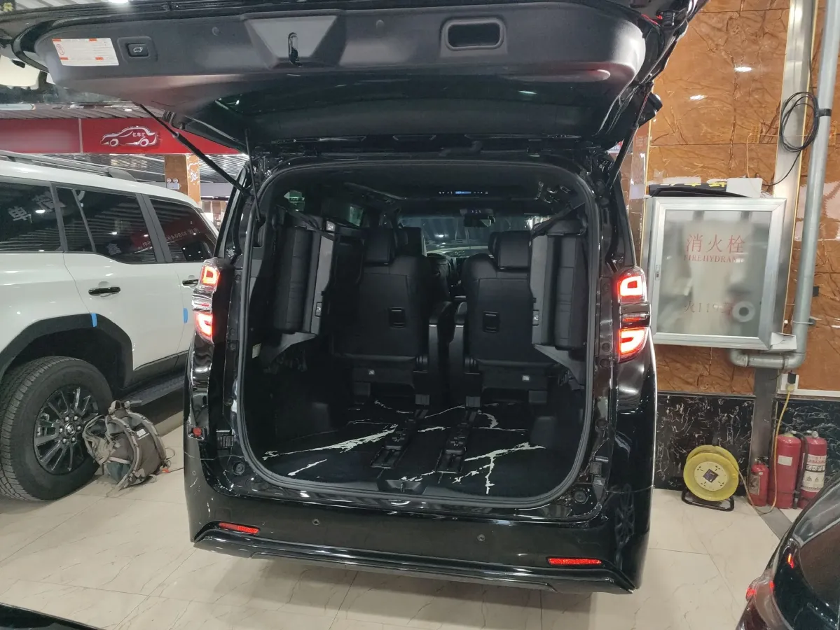 2023 Toyota Vellfire 2.5L 117HP L4 E-CVT Hybrid,autocango,china used car exporter,china ev exporter,chinese used car exporter,chinese used ev exporter