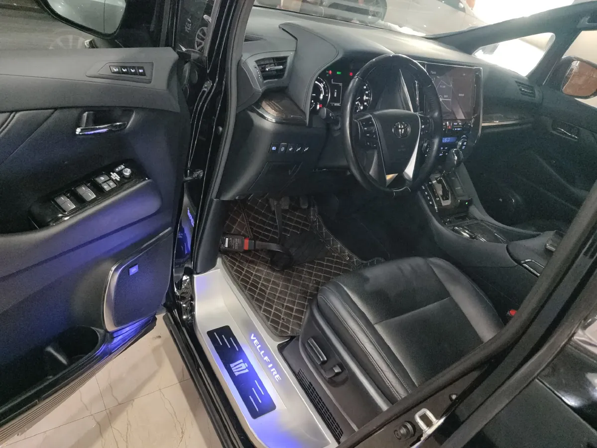 2023 Toyota Vellfire 2.5L 117HP L4 E-CVT Hybrid,autocango,china used car exporter,china ev exporter,chinese used car exporter,chinese used ev exporter