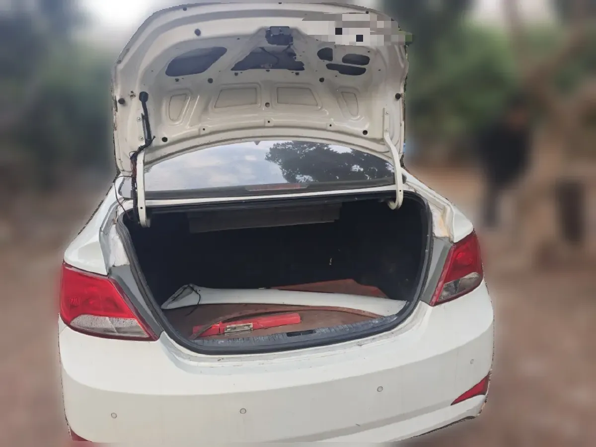 2014 Hyundai Reina 1.4L 107HP L4 4AT,autocango,china used car exporter,china ev exporter,chinese used car exporter,chinese used ev exporter