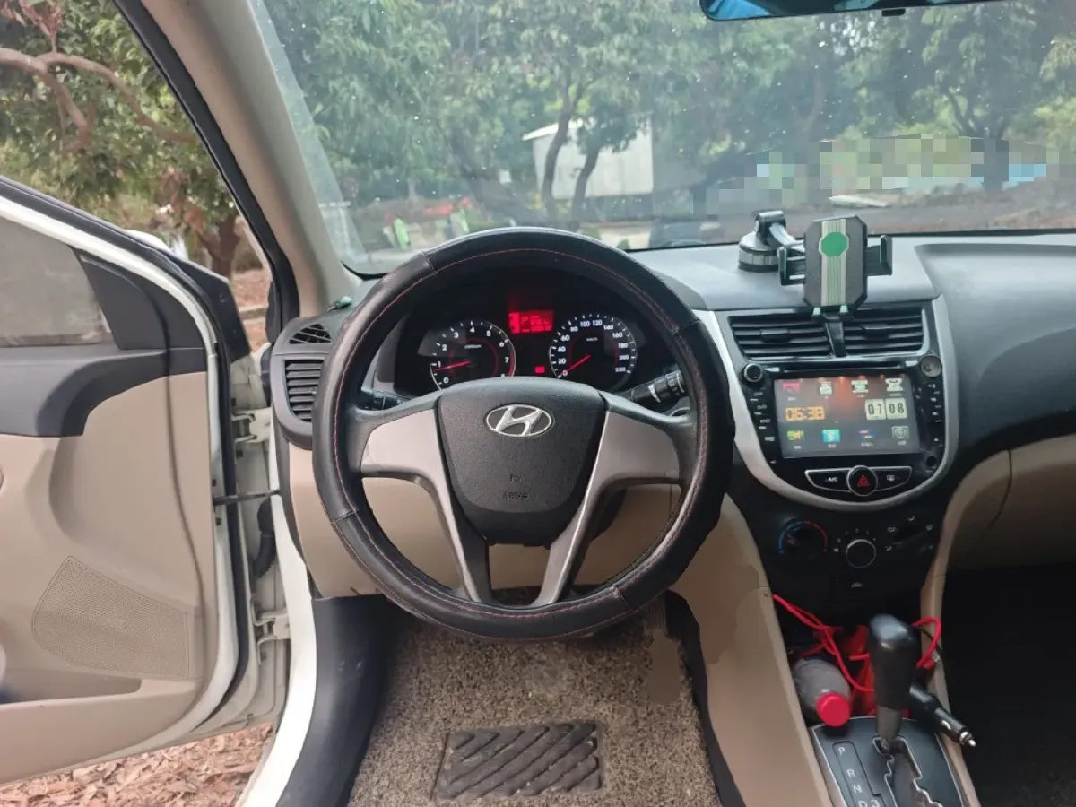 2014 Hyundai Reina 1.4L 107HP L4 4AT,autocango,china used car exporter,china ev exporter,chinese used car exporter,chinese used ev exporter