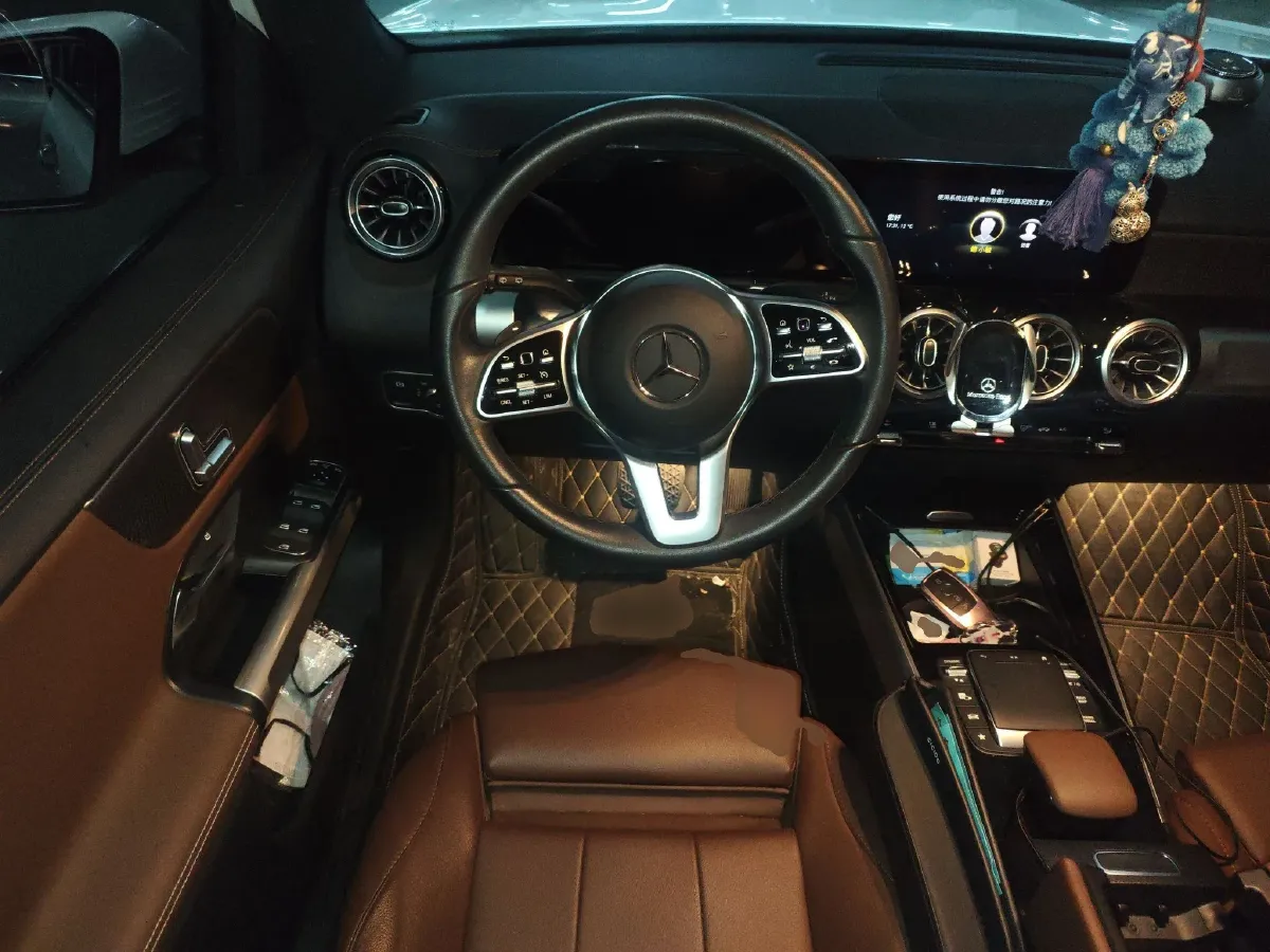 2021 Mercedes-Benz GLB Class 1.3T 163HP L4 7DCT,autocango,china used car exporter,china ev exporter,chinese used car exporter,chinese used ev exporter