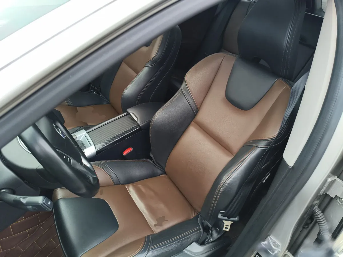 2016 Audi A6L 2.5L 204HP V6 CVT,autocango,china used car exporter,china ev exporter,chinese used car exporter,chinese used ev exporter