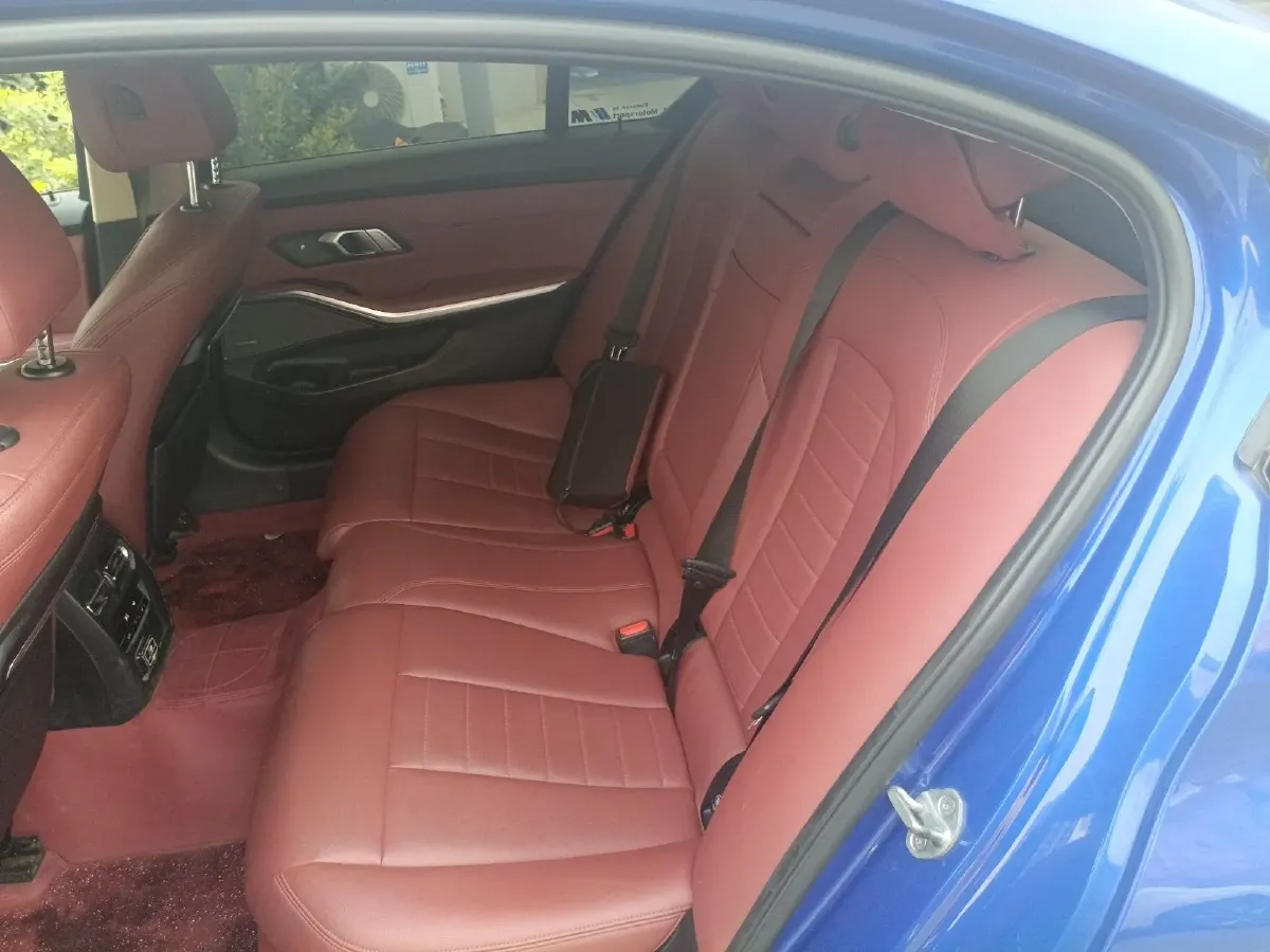 2021 BMW 3 Series 2.0T 184HP L4 8AT,autocango,china used car exporter,china ev exporter,chinese used car exporter,chinese used ev exporter