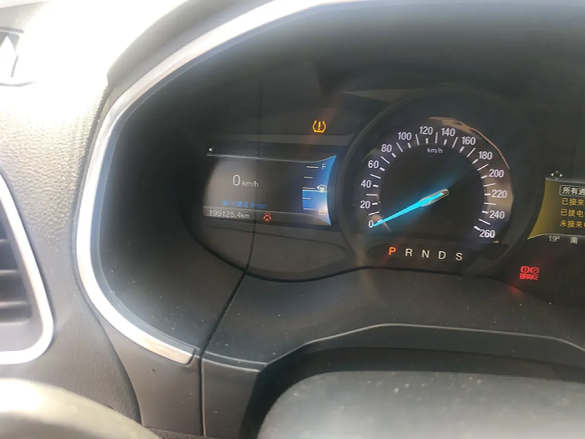 2016 Ford Edge 2.0T 245HP L4 6AT,autocango,china used car exporter,china ev exporter,chinese used car exporter,chinese used ev exporter