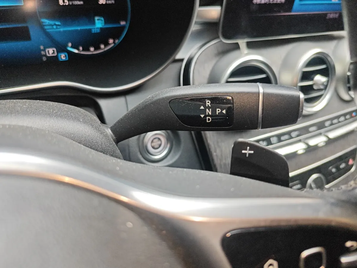 2020 Mercedes-Benz C Class 1.5T 184HP L4 9AT,autocango,china used car exporter,china ev exporter,chinese used car exporter,chinese used ev exporter