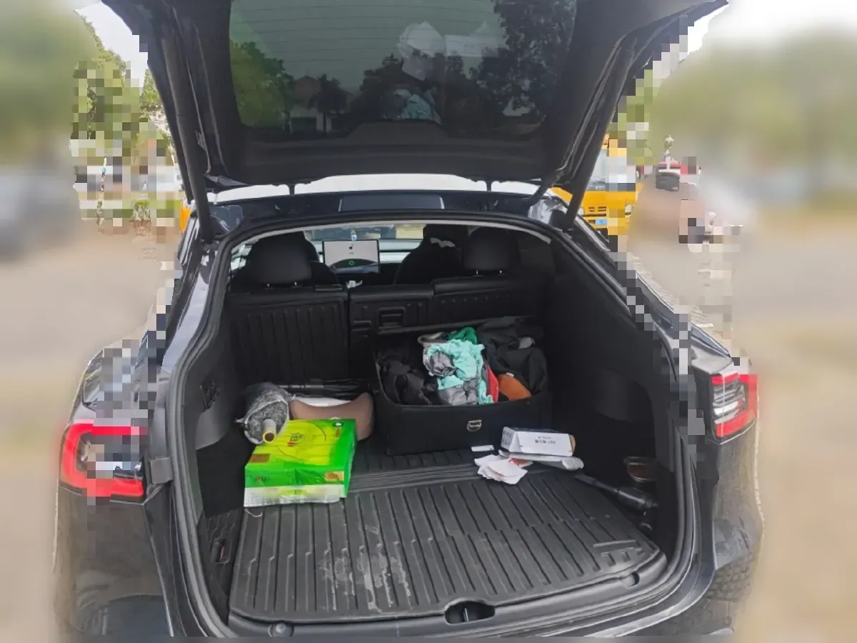 2024 Tesla Model Y BEV 60KWH,autocango,china used car exporter,china ev exporter,chinese used car exporter,chinese used ev exporter