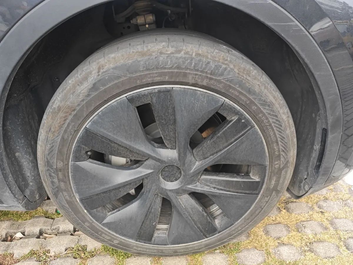 2024 Tesla Model Y BEV 60KWH,autocango,china used car exporter,china ev exporter,chinese used car exporter,chinese used ev exporter