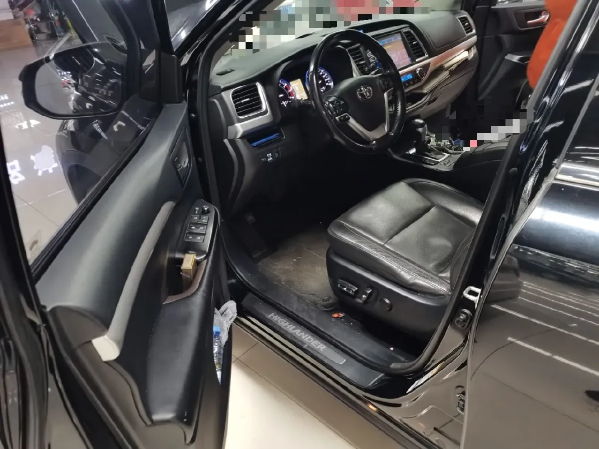 2017 Toyota Highlander 2.0T 220HP L4 6AT,autocango,china used car exporter,china ev exporter,chinese used car exporter,chinese used ev exporter