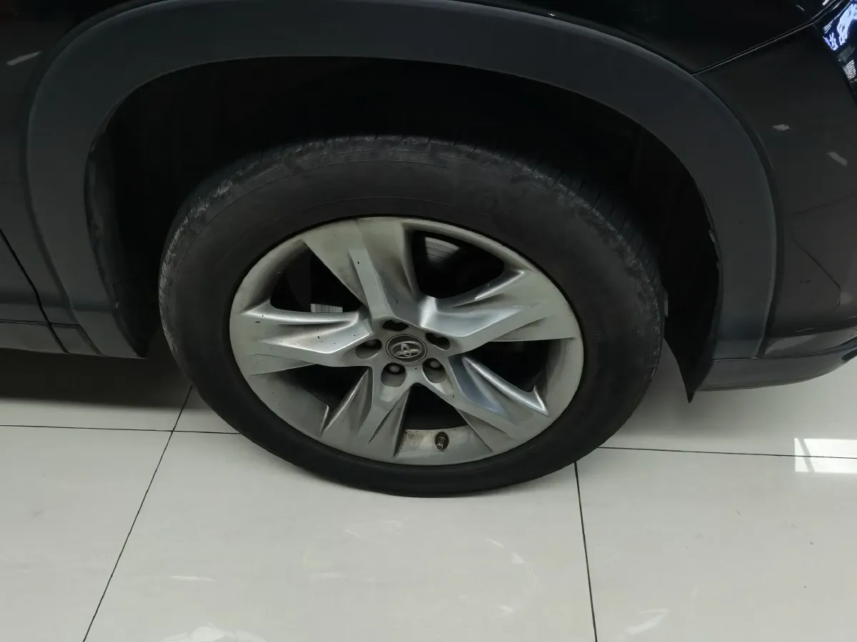 2017 Toyota Highlander 2.0T 220HP L4 6AT,autocango,china used car exporter,china ev exporter,chinese used car exporter,chinese used ev exporter