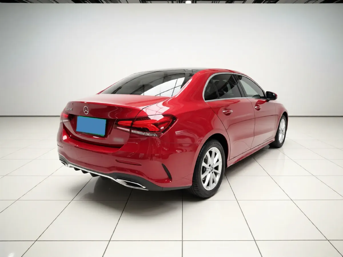 2020 Mercedes-Benz A Class 1.3T 163HP L4 7DCT,autocango,china used car exporter,china ev exporter,chinese used car exporter,chinese used ev exporter