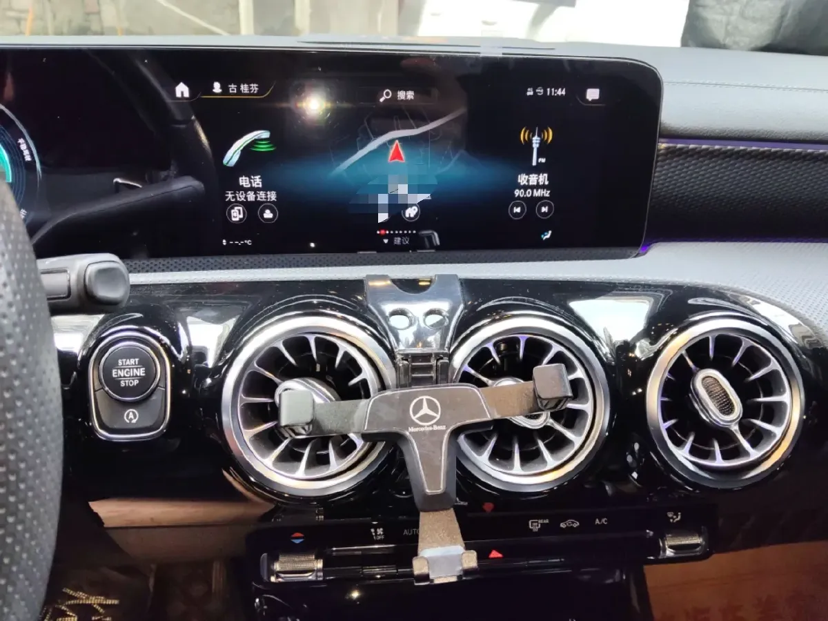 2020 Mercedes-Benz A Class 1.3T 163HP L4 7DCT,autocango,china used car exporter,china ev exporter,chinese used car exporter,chinese used ev exporter