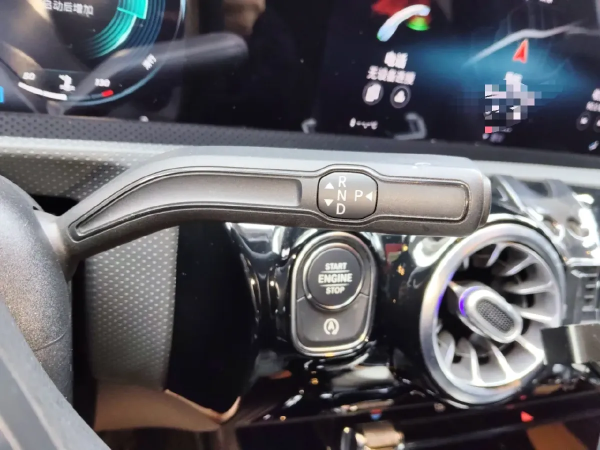 2020 Mercedes-Benz A Class 1.3T 163HP L4 7DCT,autocango,china used car exporter,china ev exporter,chinese used car exporter,chinese used ev exporter