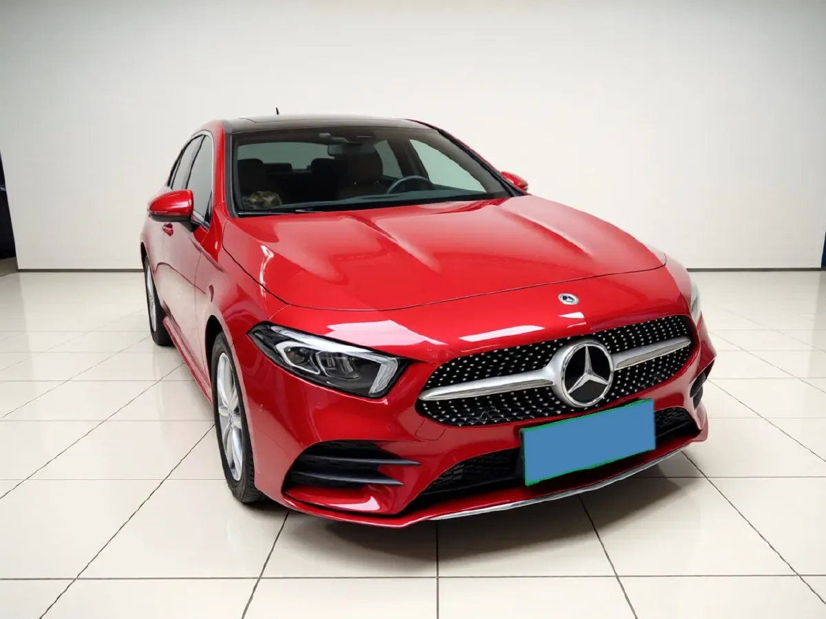 2020 Mercedes-Benz A Class 1.3T 163HP L4 7DCT,autocango,china used car exporter,china ev exporter,chinese used car exporter,chinese used ev exporter