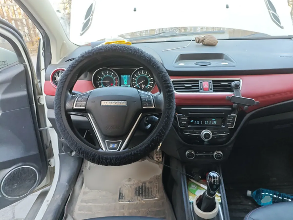 2015 Haval H1 1.5L 106HP L4 5MT,autocango,china used car exporter,china ev exporter,chinese used car exporter,chinese used ev exporter