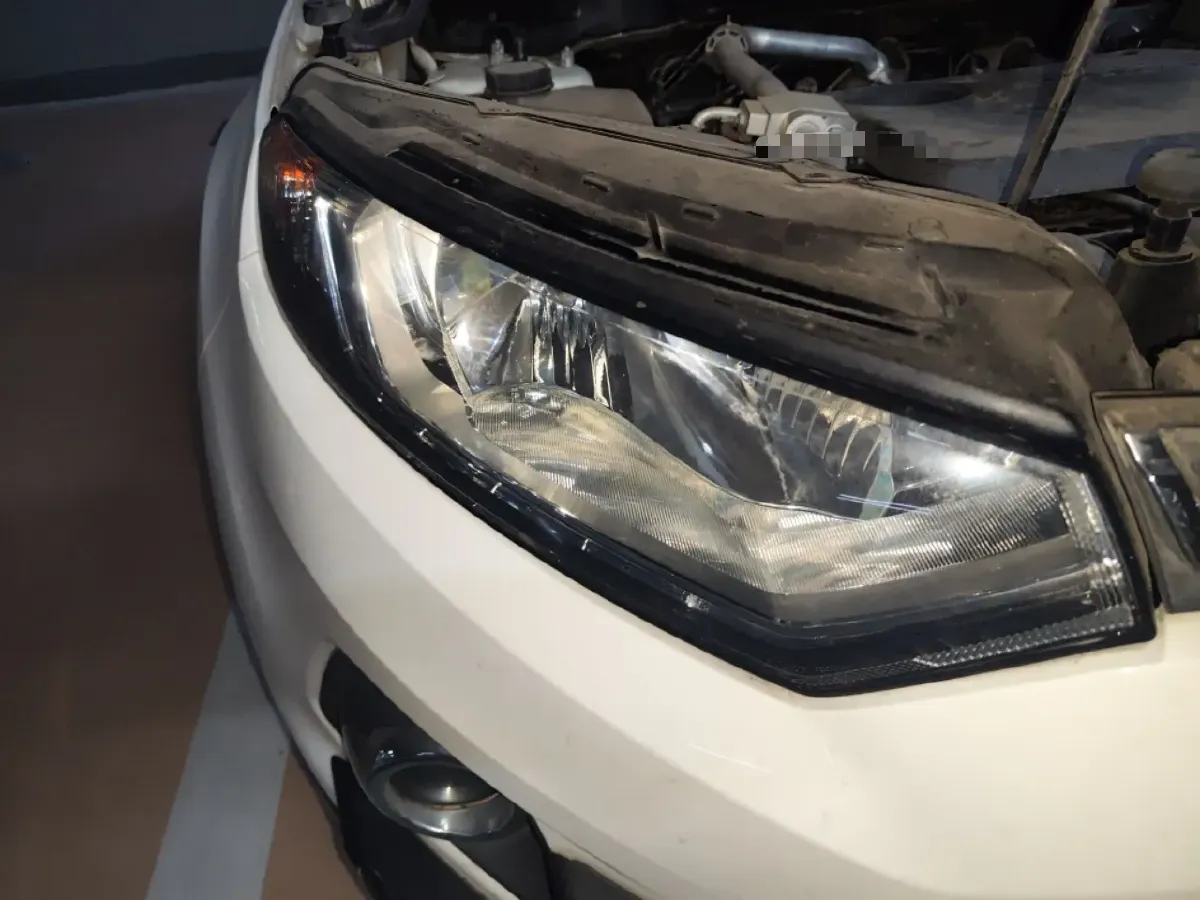 2013 Ford EcoSport 1.5L 110HP L4 5MT,autocango,china used car exporter,china ev exporter,chinese used car exporter,chinese used ev exporter