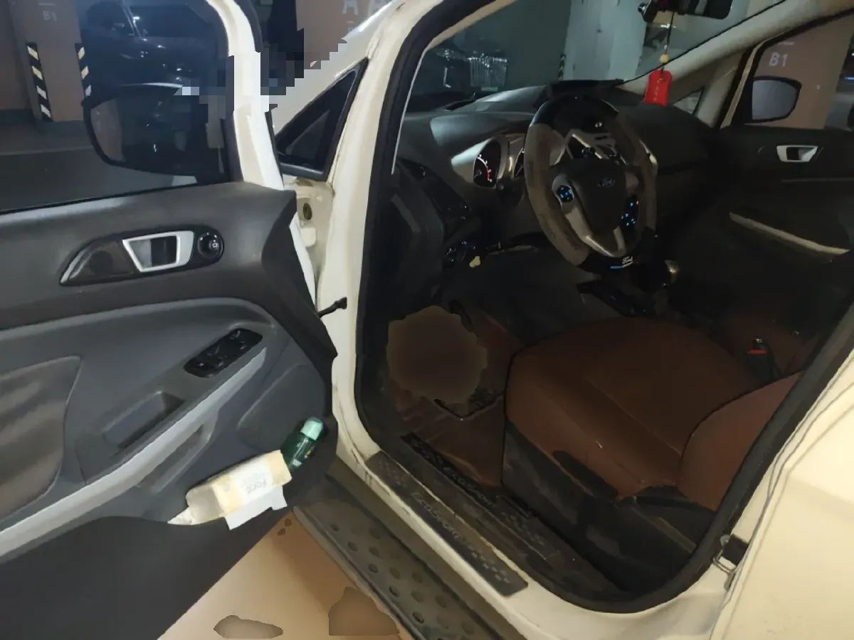 2013 Ford EcoSport 1.5L 110HP L4 5MT,autocango,china used car exporter,china ev exporter,chinese used car exporter,chinese used ev exporter