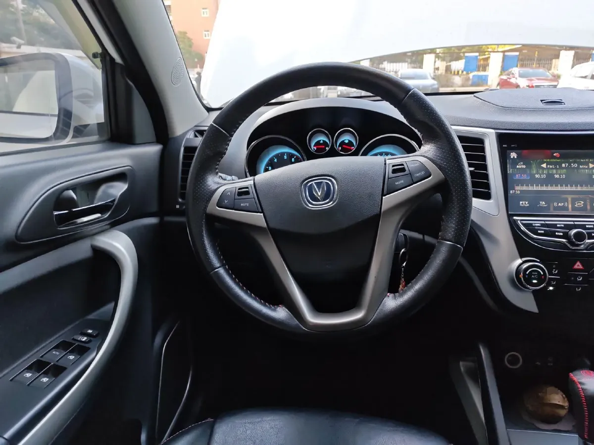 2014 ChangAn CS35 1.6L 125HP L4 4AT,autocango,china used car exporter,china ev exporter,chinese used car exporter,chinese used ev exporter