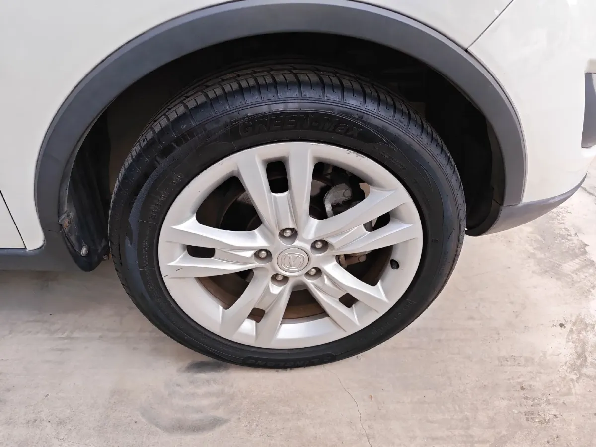 2014 ChangAn CS35 1.6L 125HP L4 4AT,autocango,china used car exporter,china ev exporter,chinese used car exporter,chinese used ev exporter