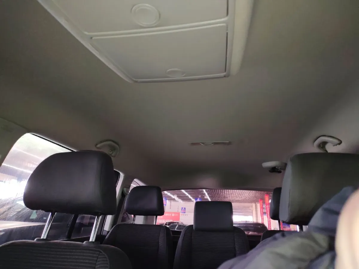 2015 Volkswagen Touran 1.4T 131HP L4 5MT,autocango,china used car exporter,china ev exporter,chinese used car exporter,chinese used ev exporter