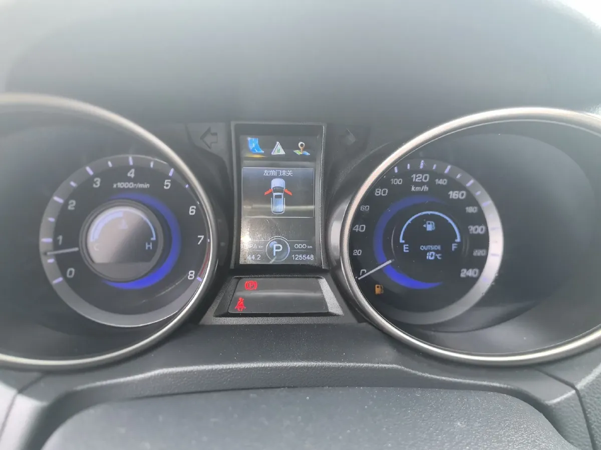 2014 Toyota Corolla 1.6L 122HP L4 CVT,autocango,china used car exporter,china ev exporter,chinese used car exporter,chinese used ev exporter