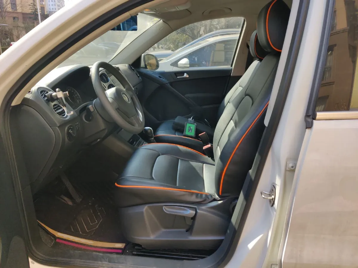 2012 Volkswagen Tiguan 1.8T 160HP L4 6AT,autocango,china used car exporter,china ev exporter,chinese used car exporter,chinese used ev exporter