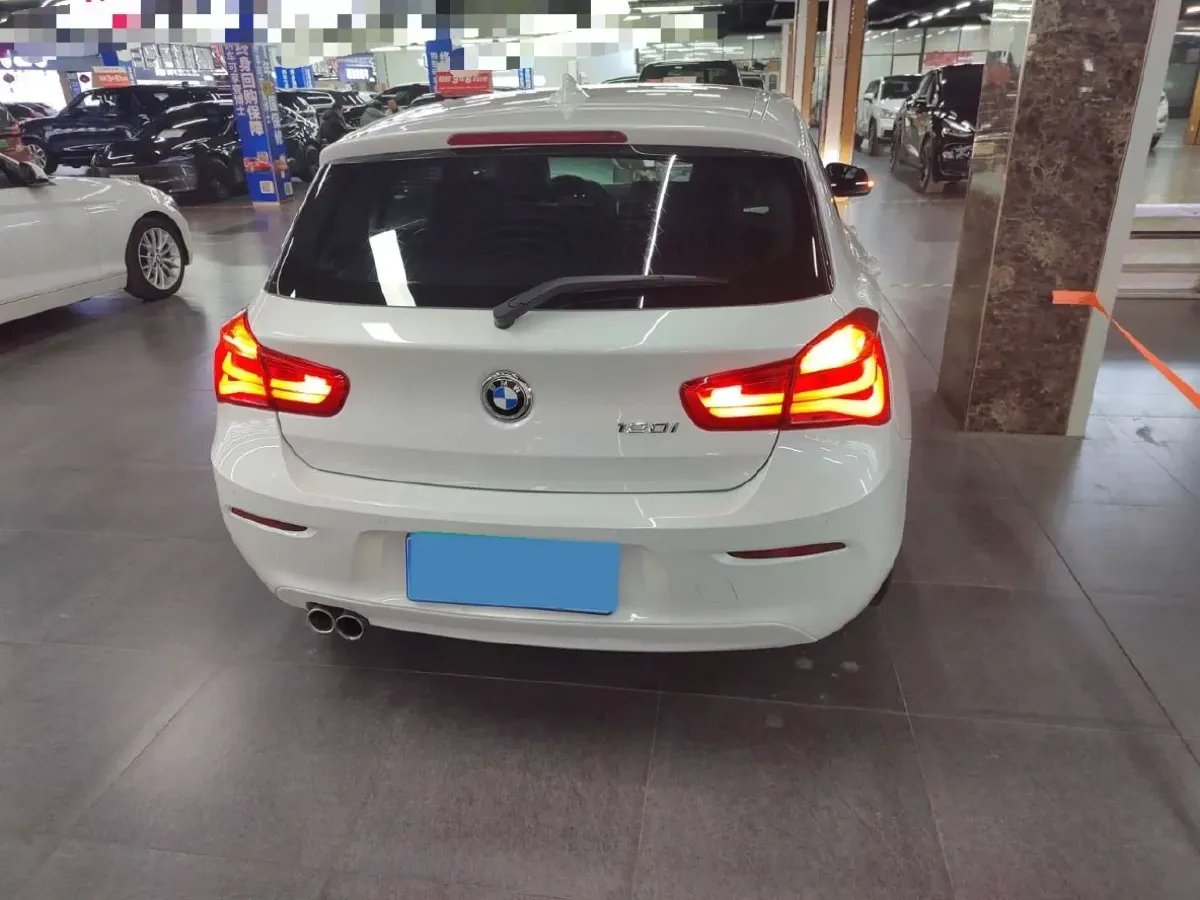 2016 BMW 1 Series 2.0T 184HP L4 8AT,autocango,china used car exporter,china ev exporter,chinese used car exporter,chinese used ev exporter