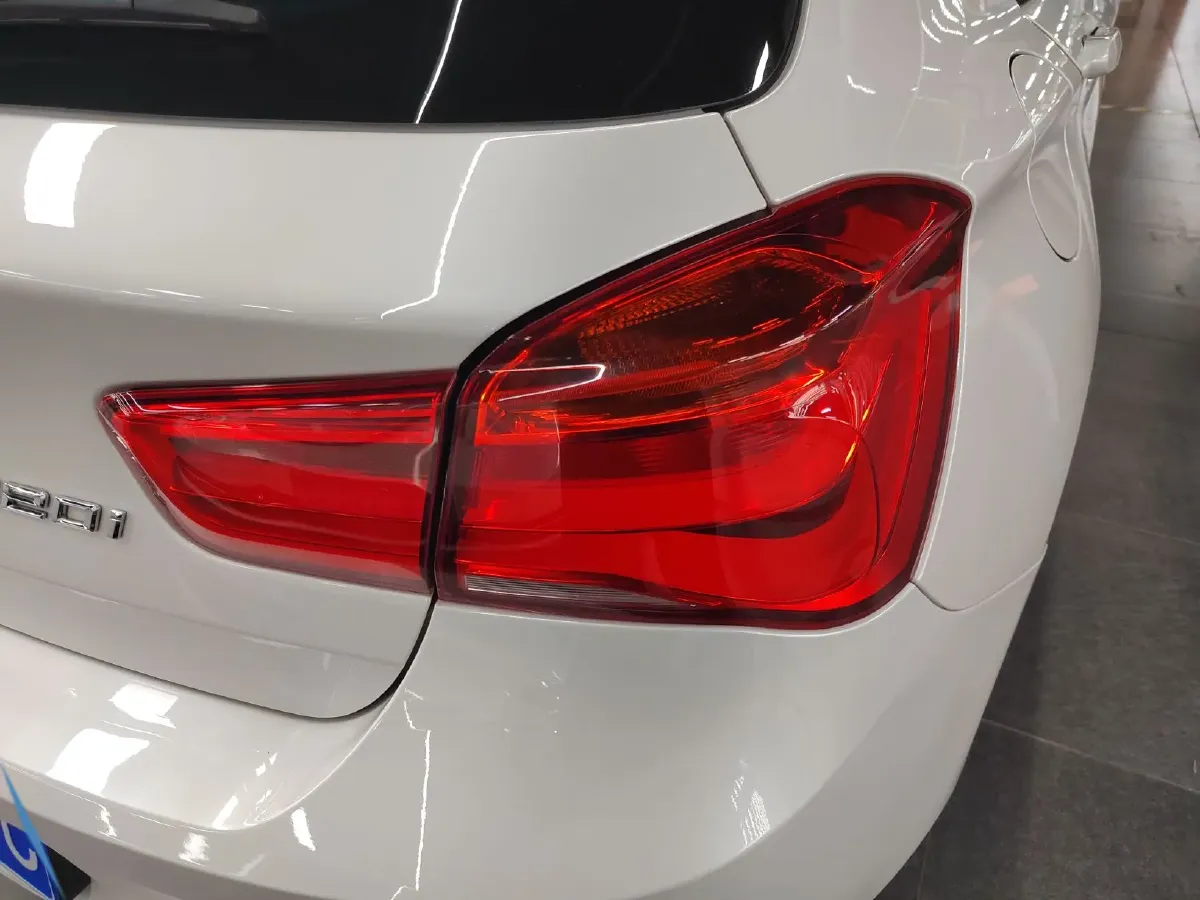 2016 BMW 1 Series 2.0T 184HP L4 8AT,autocango,china used car exporter,china ev exporter,chinese used car exporter,chinese used ev exporter
