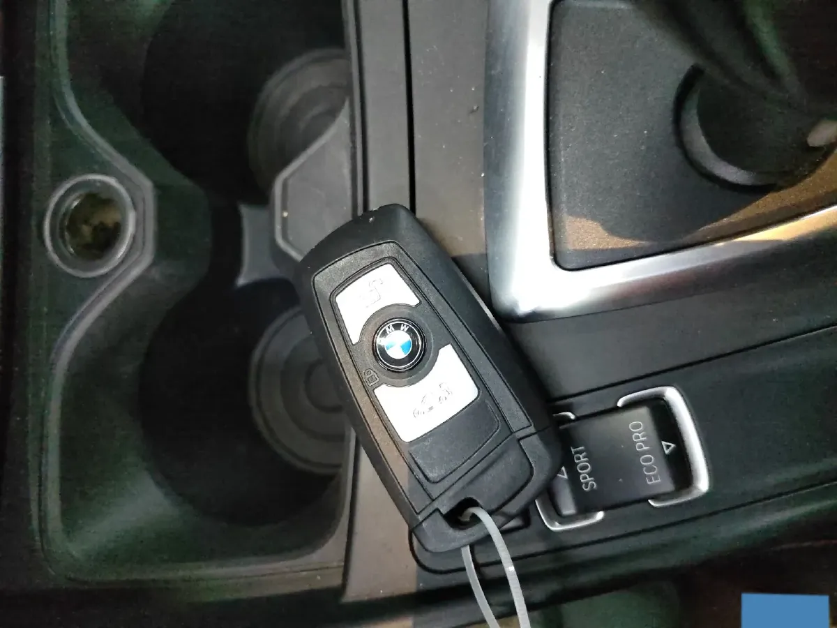 2016 BMW 1 Series 2.0T 184HP L4 8AT,autocango,china used car exporter,china ev exporter,chinese used car exporter,chinese used ev exporter