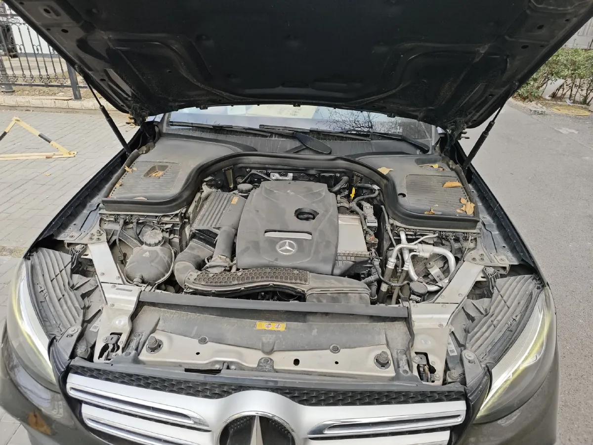 2017 Mercedes-Benz GLC Class 2.0T 211HP L4 9AT,autocango,china used car exporter,china ev exporter,chinese used car exporter,chinese used ev exporter