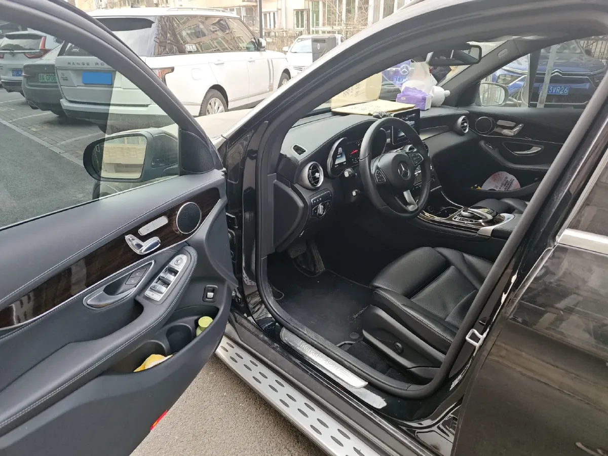 2017 Mercedes-Benz GLC Class 2.0T 211HP L4 9AT,autocango,china used car exporter,china ev exporter,chinese used car exporter,chinese used ev exporter