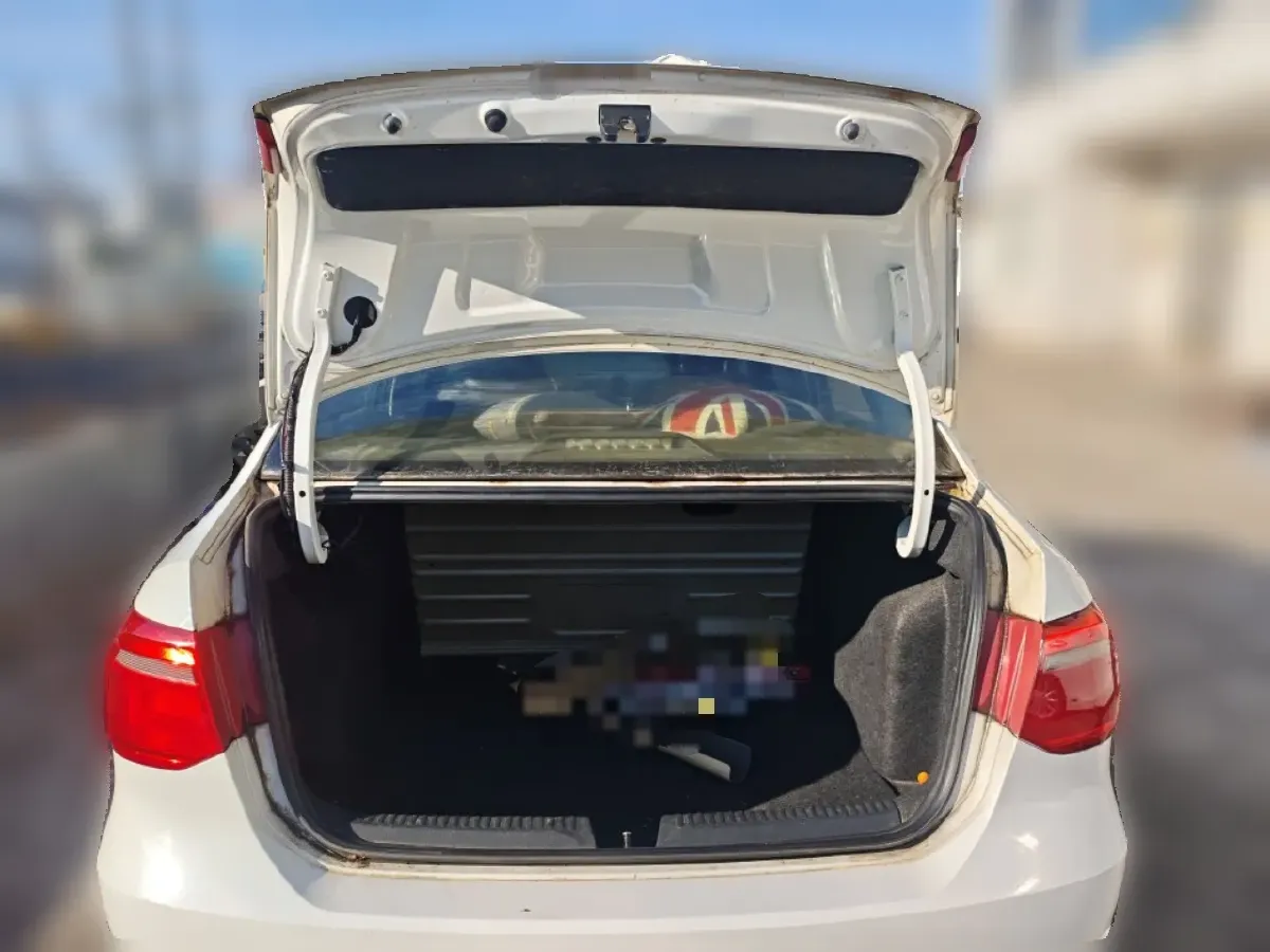 2013 Volkswagen Jetta 1.4L 90HP L4 5MT,autocango,china used car exporter,china ev exporter,chinese used car exporter,chinese used ev exporter